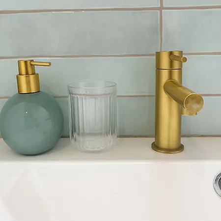 L'elegance, Premium - Lomme - Netflix * Lille