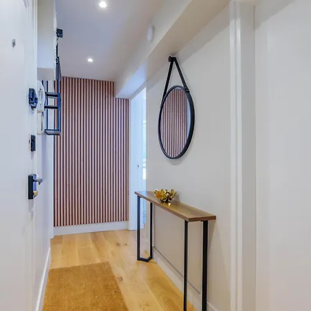 L'elegance, Premium - Lomme - Netflix *